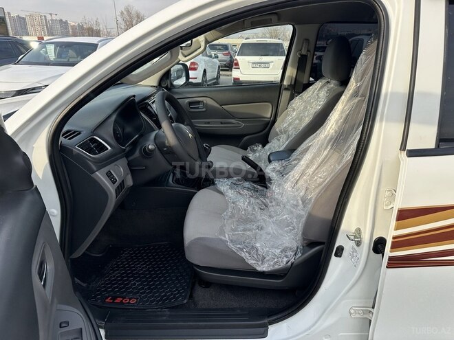Mitsubishi L200 2016, 214,000 km - 2.5 l - Bakı