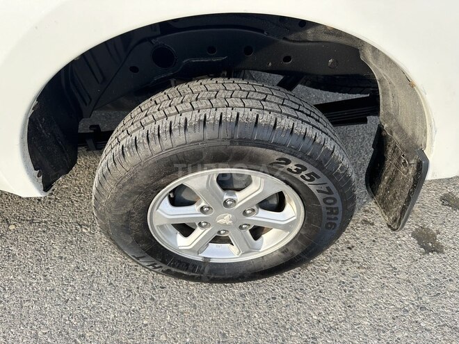 Mitsubishi L200 2016, 214,000 km - 2.5 l - Bakı