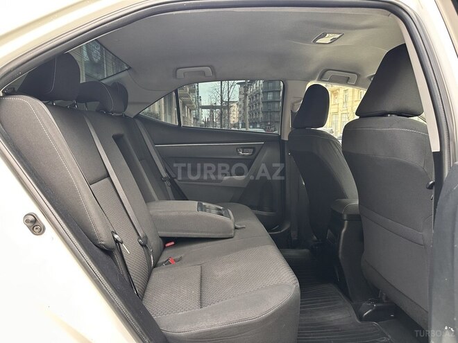 Toyota Corolla 2015, 142,321 km - 1.6 l - Bakı