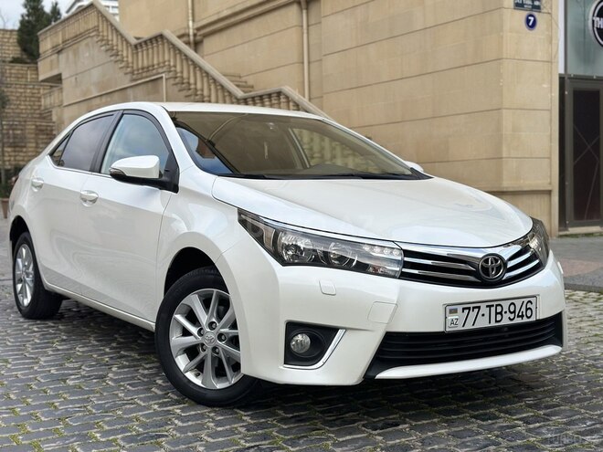 Toyota Corolla 2015, 142,321 km - 1.6 l - Bakı
