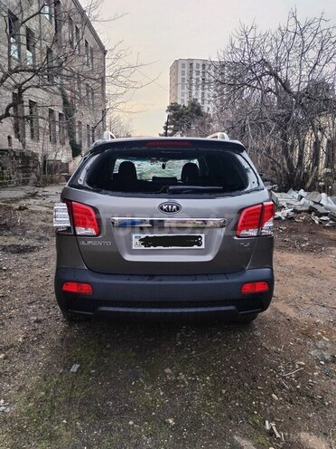 Kia Sorento 2011, 177,000 km - 2.0 l - Bakı