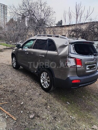 Kia Sorento 2011, 177,000 km - 2.0 l - Bakı