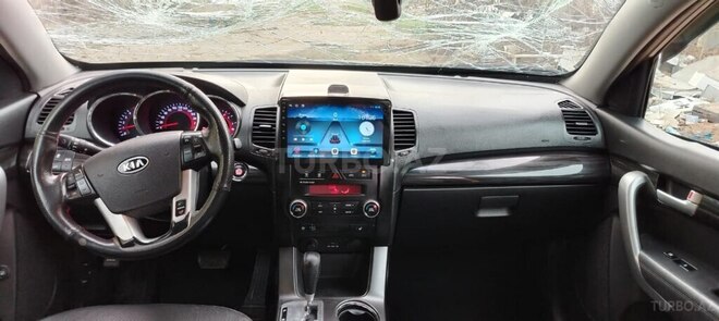 Kia Sorento 2011, 177,000 km - 2.0 l - Bakı