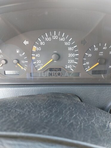 Mercedes C 180 1999, 653,216 km - 1.8 l - Sabirabad