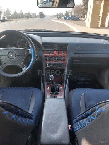 Mercedes C 180 1999, 653,216 km - 1.8 l - Sabirabad