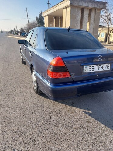 Mercedes C 180 1999, 653,216 km - 1.8 l - Sabirabad