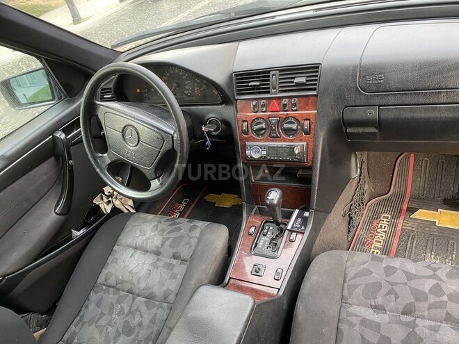 Mercedes C 220 d 1999, 40,000 km - 2.2 л - Bakı