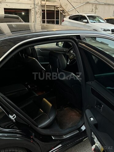 Mercedes E 250 2009, 318,000 km - 1.8 l - Bakı