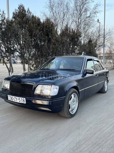 Mercedes E 220 1994, 300,000 km - 2.2 л - Bakı