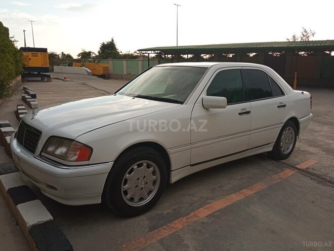 Mercedes C 220 1996, 415,000 km - 2.2 l - Bakı