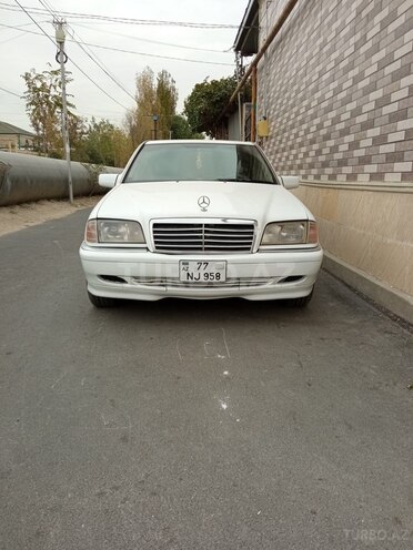 Mercedes C 220 1996, 415,000 km - 2.2 l - Bakı