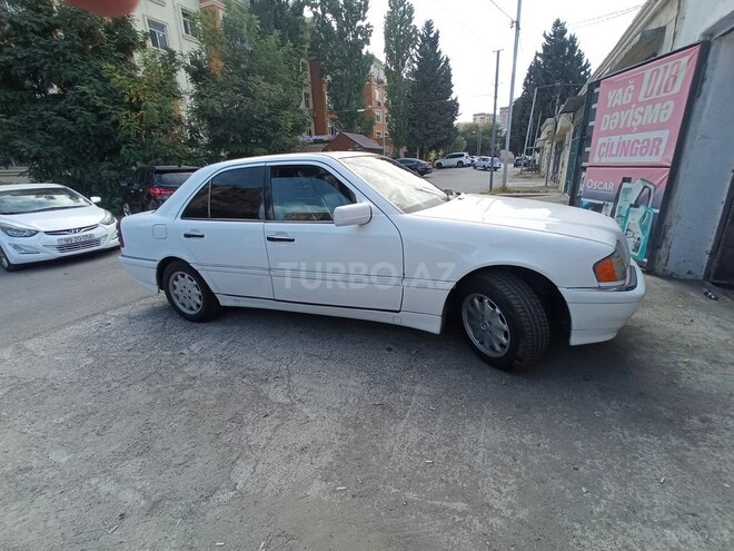 Mercedes C 220 1996, 415,000 km - 2.2 l - Bakı
