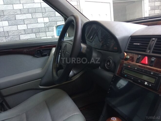Mercedes C 220 1996, 415,000 km - 2.2 l - Bakı