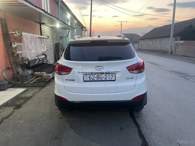 Hyundai ix35 2011, 225,000 km - 2.0 l - Zaqatala