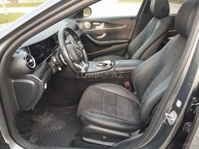 Mercedes E 300 4MATIC 2019, 44,800 km - 2.0 л - Bakı