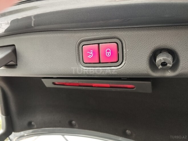 Mercedes E 300 4MATIC 2019, 44,800 km - 2.0 л - Bakı