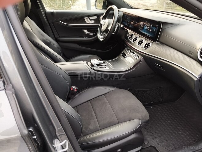 Mercedes E 300 4MATIC 2019, 44,800 km - 2.0 л - Bakı
