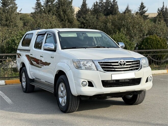 Toyota Hilux 2013, 168,000 km - 2.5 l - Bakı