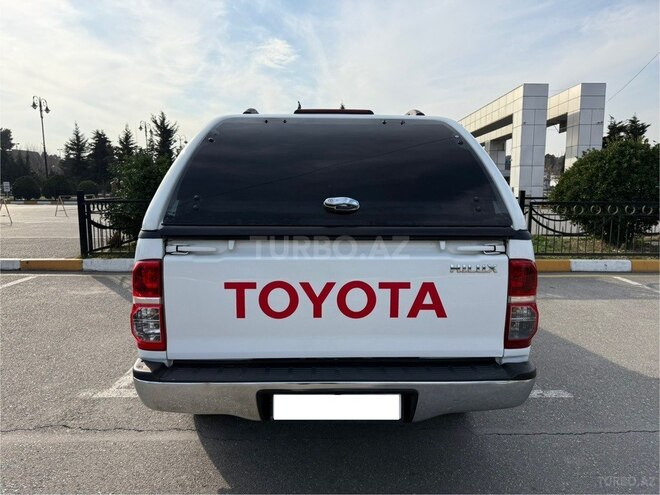 Toyota Hilux 2013, 168,000 km - 2.5 l - Bakı