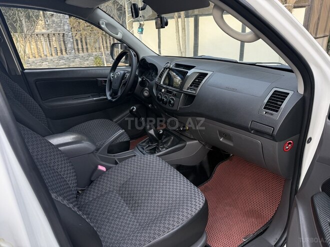Toyota Hilux 2013, 168,000 km - 2.5 l - Bakı