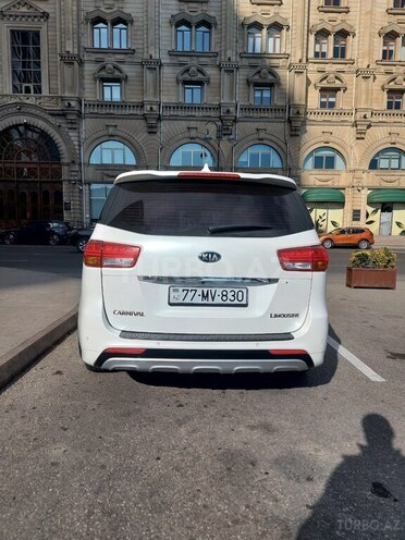 Kia Carnival-6