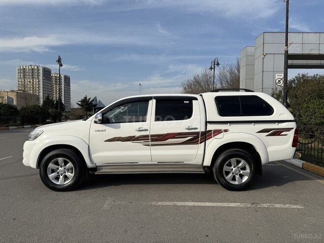 Toyota Hilux 2013, 168,000 km - 2.5 l - Bakı