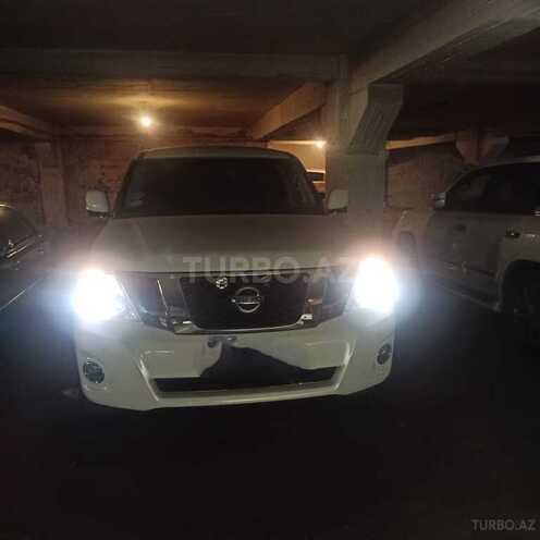 Nissan Patrol 2013, 49,000 km - 5.6 л - Bakı