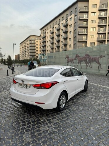 Hyundai Avante 2015, 135,000 km - 1.6 л - Bakı