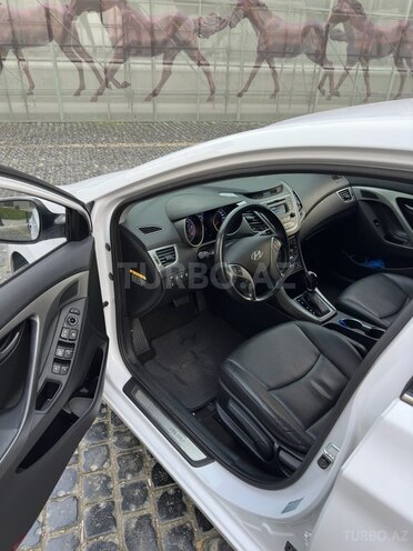 Hyundai Avante 2015, 135,000 km - 1.6 л - Bakı