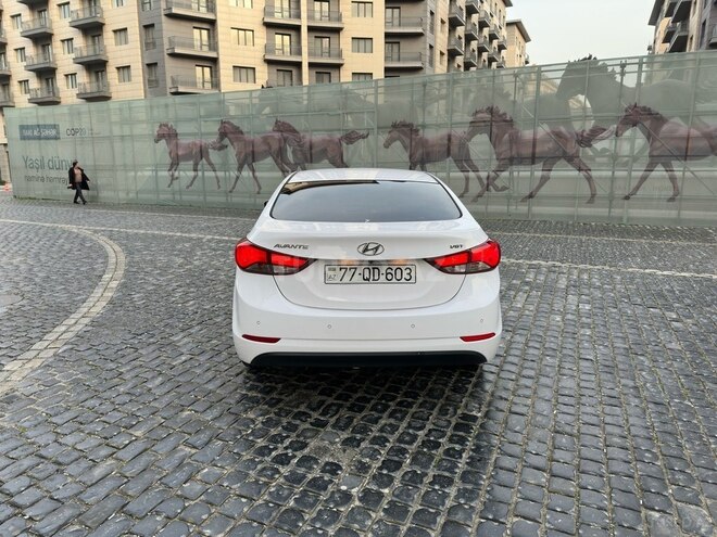 Hyundai Avante 2015, 135,000 km - 1.6 л - Bakı