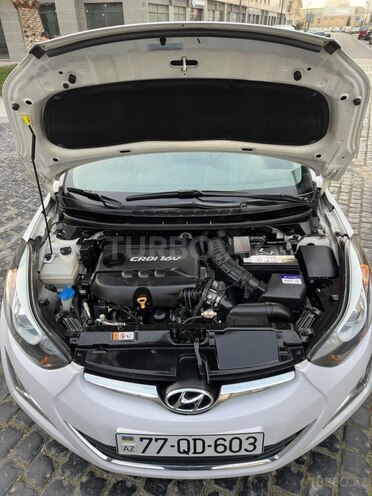 Hyundai Avante 2015, 135,000 km - 1.6 л - Bakı