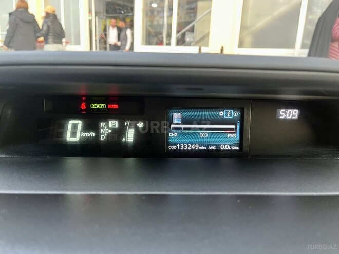 Toyota Prius V 2014, 214,527 km - 1.8 l - Bakı