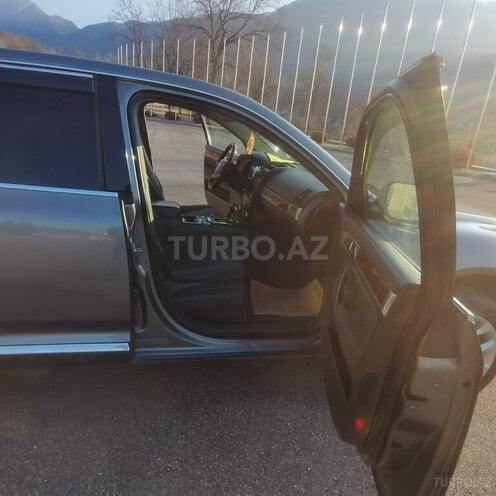 Volkswagen Touareg 2005, 162,386 km - 2.5 л - Qəbələ