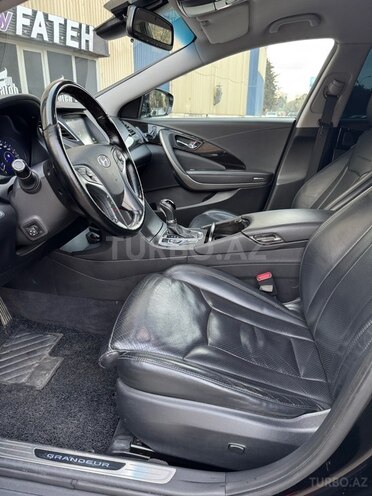 Hyundai Grandeur 2015, 221,000 km - 2.2 l - Bakı