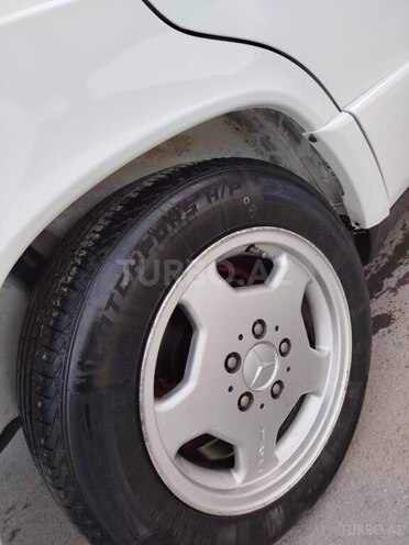 Mercedes 190 1989, 400,000 km - 2.0 л - İsmayıllı