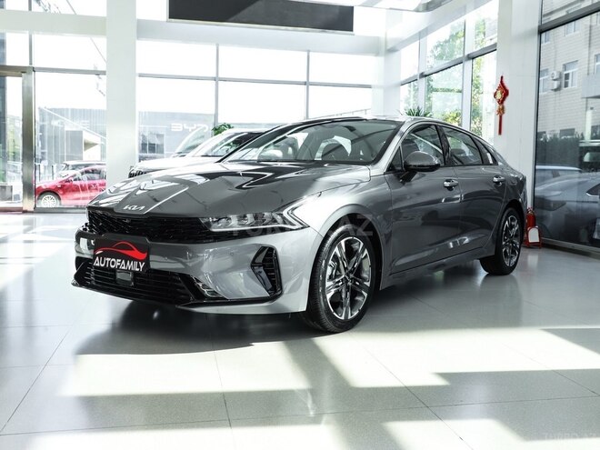Kia K5-1