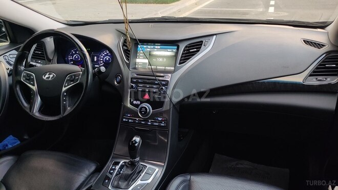 Hyundai Grandeur-10