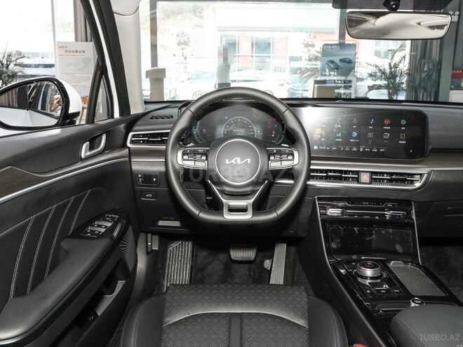 Kia K5-8