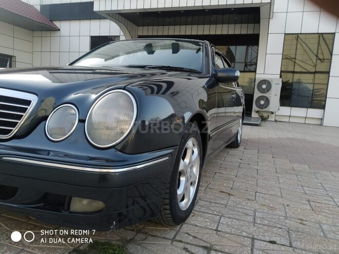 Mercedes E 220 d 2000, 300,000 km - 2.2 l - Bakı