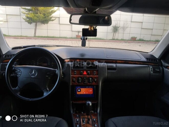 Mercedes E 220 d 2000, 300,000 km - 2.2 l - Bakı