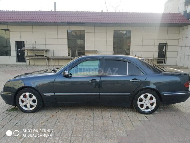 Mercedes E 220 d 2000, 300,000 km - 2.2 l - Bakı