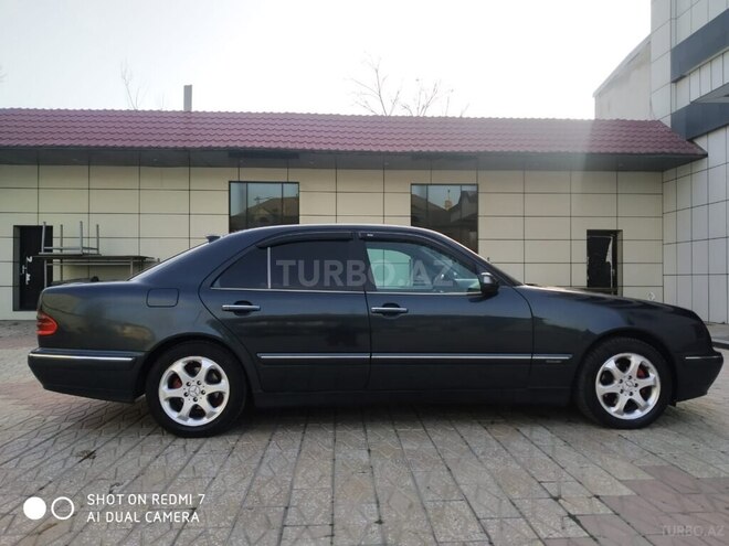 Mercedes E 220 d 2000, 300,000 km - 2.2 l - Bakı