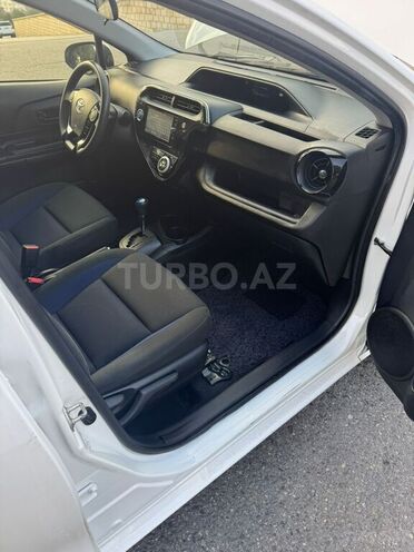 Toyota Aqua 2018, 95,000 km - 1.5 l - Bakı