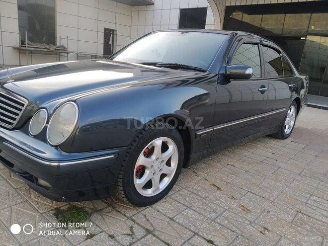 Mercedes E 220 d 2000, 300,000 km - 2.2 l - Bakı