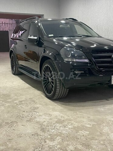 Mercedes GL 550 2008, 300,000 km - 5.5 l - Şirvan