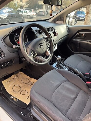 Kia Rio 2015, 195,000 km - 1.6 l - Bakı