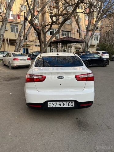 Kia Rio 2015, 195,000 km - 1.6 l - Bakı