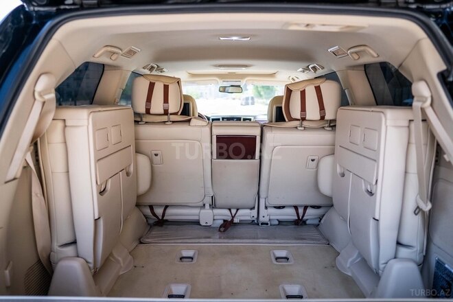 Lexus LX 570-14