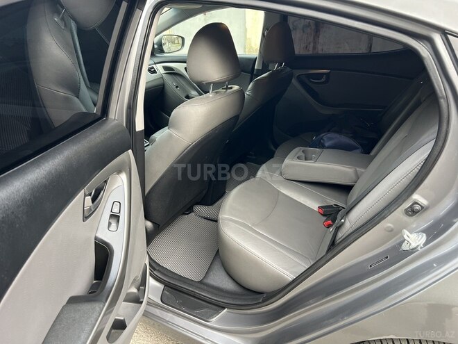 Hyundai Elantra 2011, 130,000 km - 1.8 l - Bakı