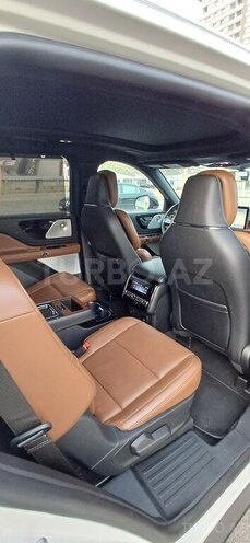 Lincoln Aviator-10